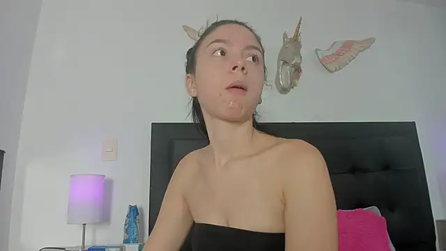 Natalye 23 online show from 03/15/26, 06:59