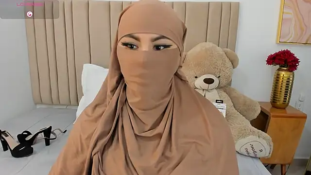 Snapshot of _seelena chatting on 02/10/26, 12:04 seelena online show from 02/10/26, 12:04