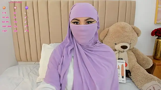 Snapshot of _seelena chatting on 02/12/26, 11:54 seelena online show from 02/12/26, 11:54