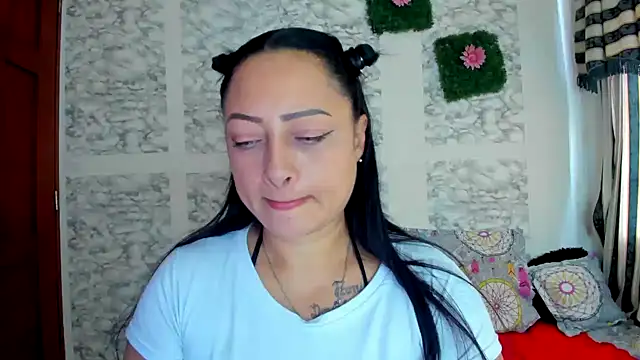Snapshot of XXXStephanie_XXX chatting on 06/07/26, 07:52 XXXStephanie XXX online show from 06/07/26, 07:52