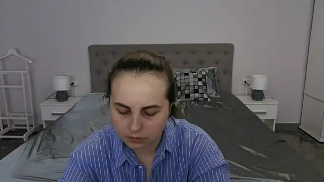 Snapshot of MikaFoxy chatting on 04/08/26, 05:20 MikaFoxy online show from 04/08/26, 05:20