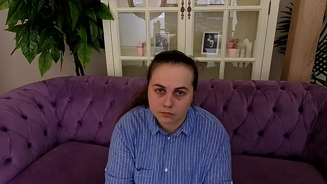 Snapshot of MikaFoxy chatting on 04/01/26, 05:53 MikaFoxy online show from 04/01/26, 05:53