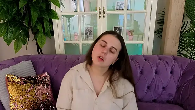 Snapshot of MikaFoxy chatting on 04/09/26, 06:19 MikaFoxy online show from 04/09/26, 06:19