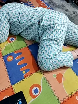 SofiaMam online show from 04/12/26, 07:44