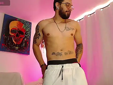 Axel Stton online show from 05/07/26, 01:03