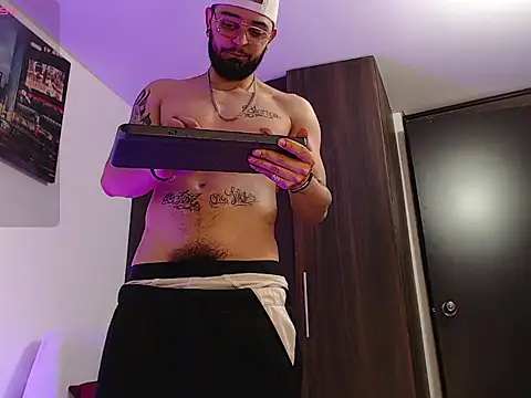 Axel Stton online show from 03/24/26, 02:06