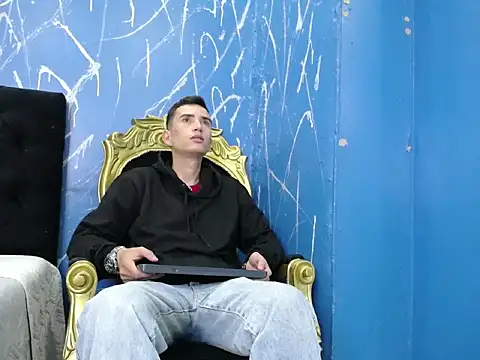 Iam Smith  online show from 02/15/26, 02:45