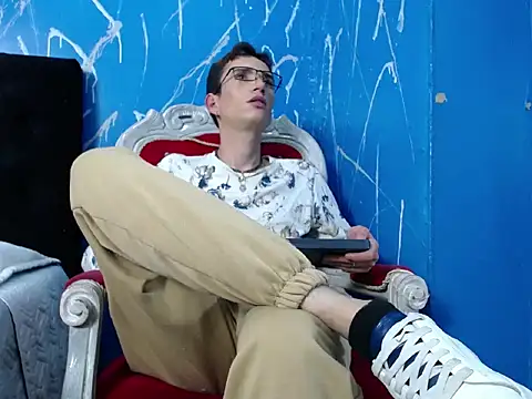 Iam Smith  online show from 02/08/26, 03:26