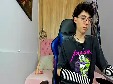 Syriussz online show from 02/17/26, 07:44