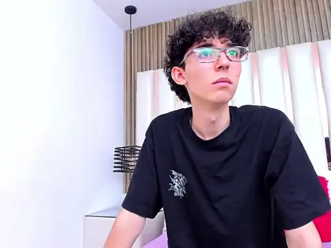 Syriussz online show from 01/10/26, 07:31