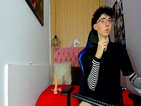 Syriussz online show from 02/13/26, 07:36