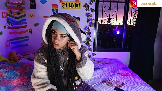 Snapshot of Canela_Osada_ chatting on 07/01/26, 10:37 Canela Osada online show from 07/01/26, 10:37