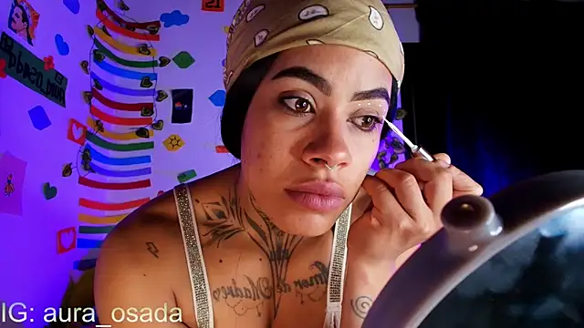 Snapshot of Canela_Osada_ chatting on 06/19/26, 10:21 Canela Osada online show from 06/19/26, 10:21