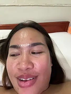 Snapshot of Ponthip chatting on 02/05/26, 08:26 Ponthip online show from 02/05/26, 08:26