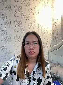 Ponthip online show from 03/10/26, 10:14