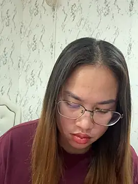 Ponthip online show from 04/30/26, 02:02