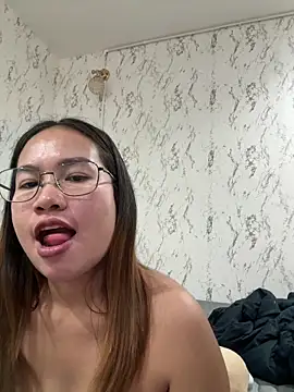 Ponthip online show from 05/11/26, 07:00