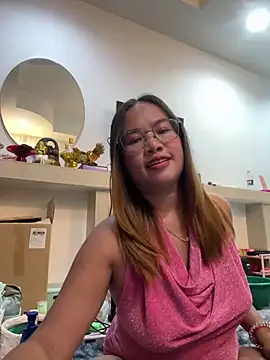 Ponthip online show from 04/07/26, 01:13