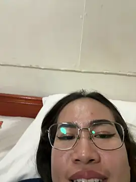 Snapshot of Ponthip chatting on 02/04/26, 08:15 Ponthip online show from 02/04/26, 08:15