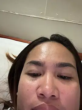 Snapshot of Ponthip chatting on 02/08/26, 08:17 Ponthip online show from 02/08/26, 08:17