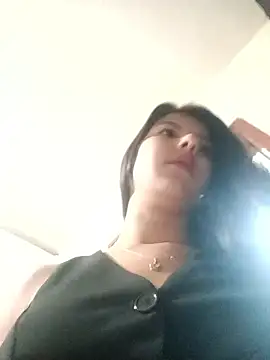 jade03  online show from 01/11/26, 05:31