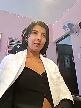 jade03  online show from 03/03/26, 07:43