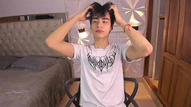 IamJuanJoc online show from 04/07/26, 03:30