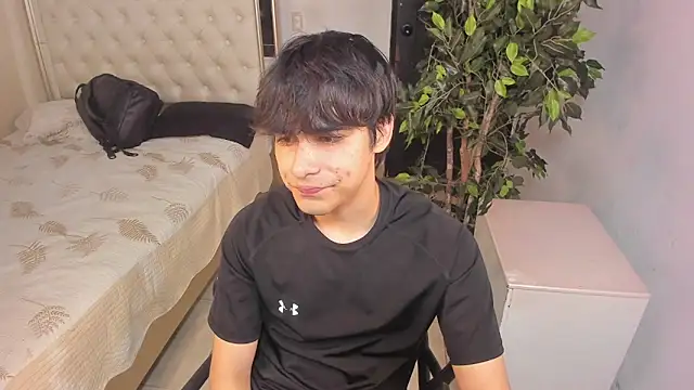 IamJuanJoc online show from 05/06/26, 03:54