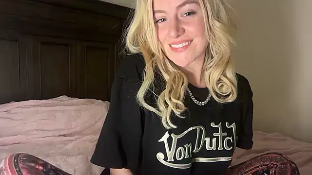 blondebunny999 999 online show from 01/17/26, 05:11