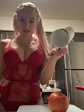 blondebunny999 999 online show from 05/31/26, 05:57