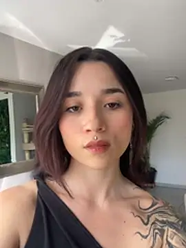 Snapshot of _Charlotte_Rose chatting on 02/05/26, 08:37 Charlotte Rose online show from 02/05/26, 08:37