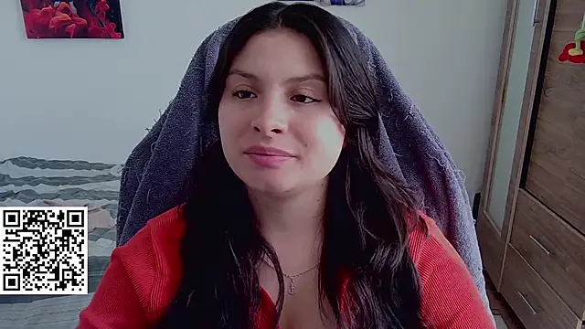 yessica gomez01 online show from 04/15/26, 07:18