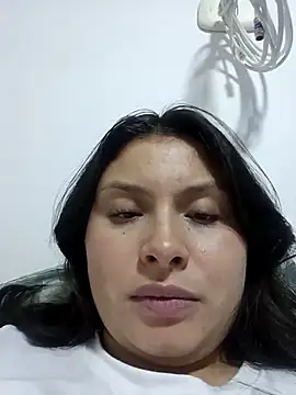 yessica gomez01 online show from 02/11/26, 12:43