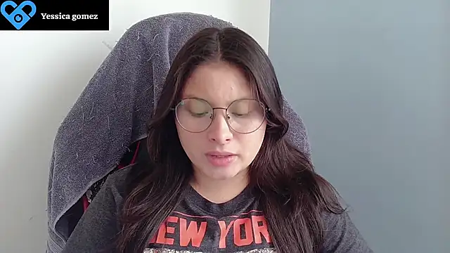 yessica gomez01 online show from 06/20/26, 05:51