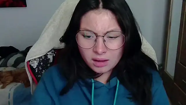 yessica gomez01 online show from 05/19/26, 01:56