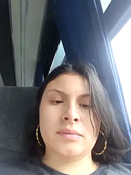 yessica gomez01 online show from 03/23/26, 06:08