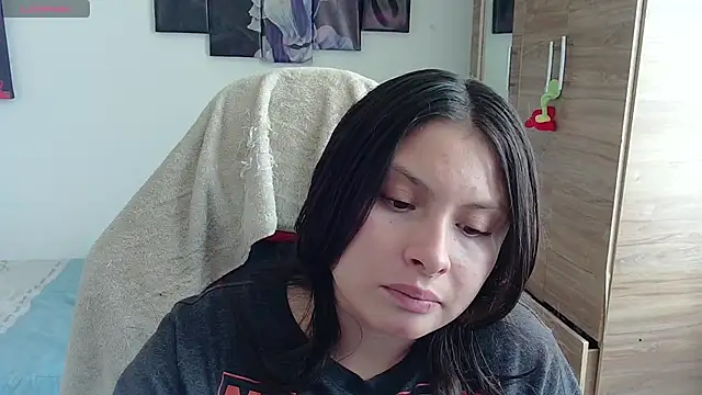 yessica gomez01 online show from 06/02/26, 08:42