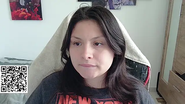 yessica gomez01 online show from 04/10/26, 08:38