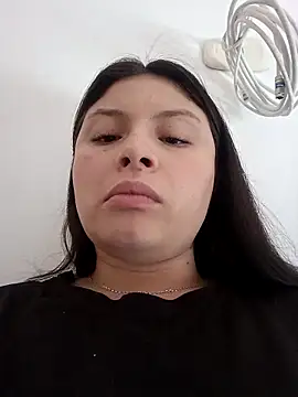 yessica gomez01 online show from 02/13/26, 02:28