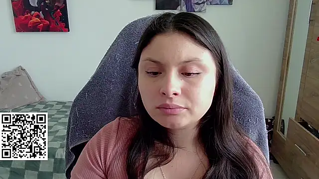 yessica gomez01 online show from 03/18/26, 08:43