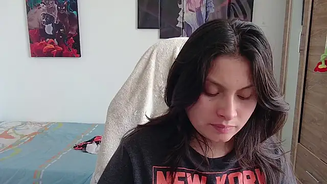 yessica gomez01 online show from 05/01/26, 09:09