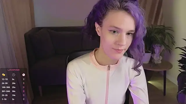 AuraLaunni online show from 04/12/26, 06:49