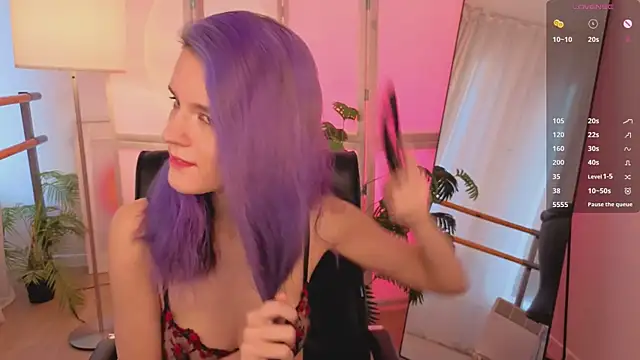 AuraLaunni online show from 02/15/26, 07:51