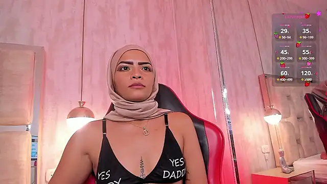 Snapshot of VeronicaFlowers_ chatting on 02/03/26, 02:53 VeronicaFlowers online show from 02/03/26, 02:53