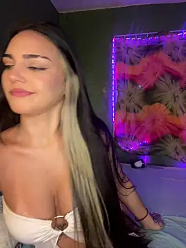 HoneybeeDiamonds online show from 02/25/26, 06:46