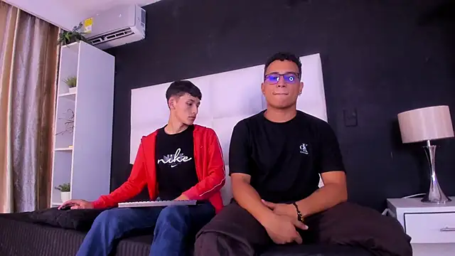 Alejandro Tom online show from 01/14/26, 03:43