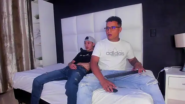 Alejandro Tom online show from 01/11/26, 03:24