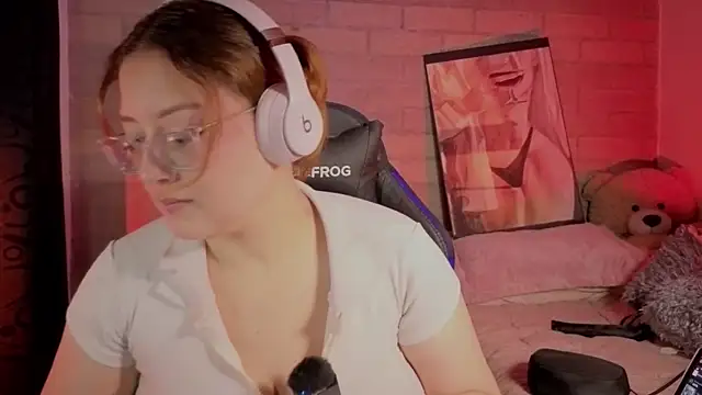 Mia Franklyn online show from 04/03/26, 01:01