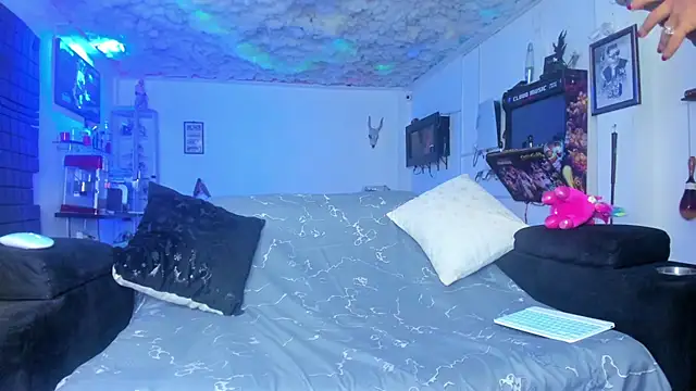 Kloe Cooper online show from 01/18/26, 05:27