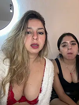 bebitas2  online show from 06/03/26, 10:47